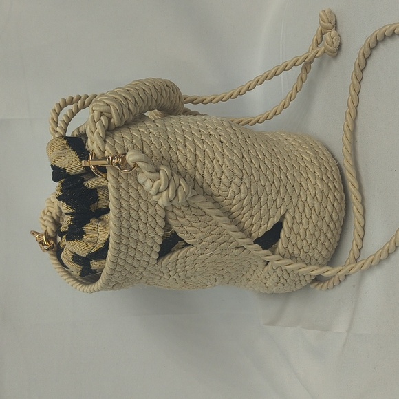 Like New - Zara Raffia Crochet Rope Bucket Bag With Removable Crossbody Strap - Picture 8 of 9